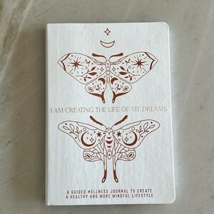 Guided wellness journal to create a healthy and more mindful lifestyle